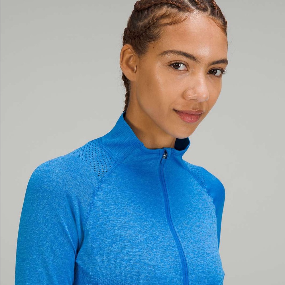 Lululemon Breathable Textured Knit Training Jacket
Poolside / Aero Blue Size 4